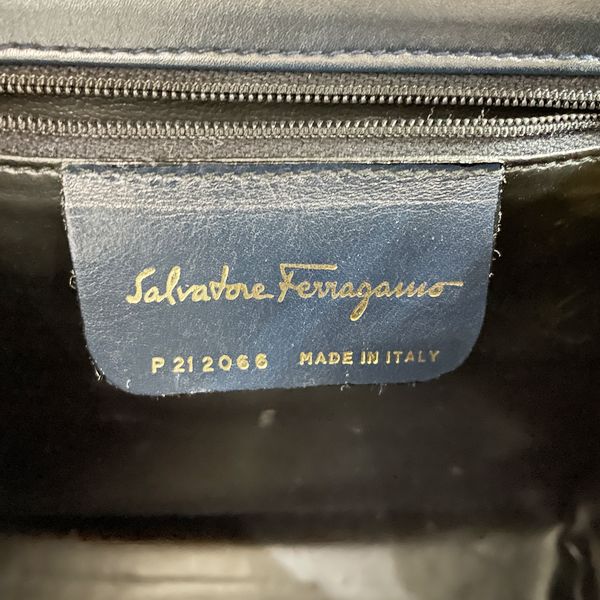 Salvatore Ferragamo Vintage Logo Hardware Top Handle Bicolor 2WAY Women's Handbag Navy x White [Used B/Standard] 20431641