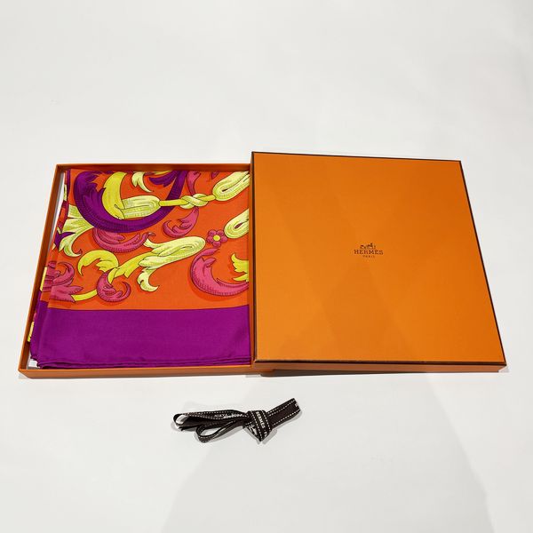 HERMES CARRE 90 LE MORS “A LA CONETABLE” Elegance of Shoes Horse Tack Scarf Silk Ladies [Used AB] 20231101