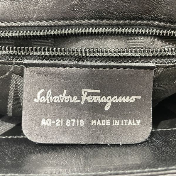 Salvatore Ferragamo(サルヴァトーレフェラガモ) ヴァラ ヴィンテージ ショルダーバッグ レザー レディース【中古AB】20231028