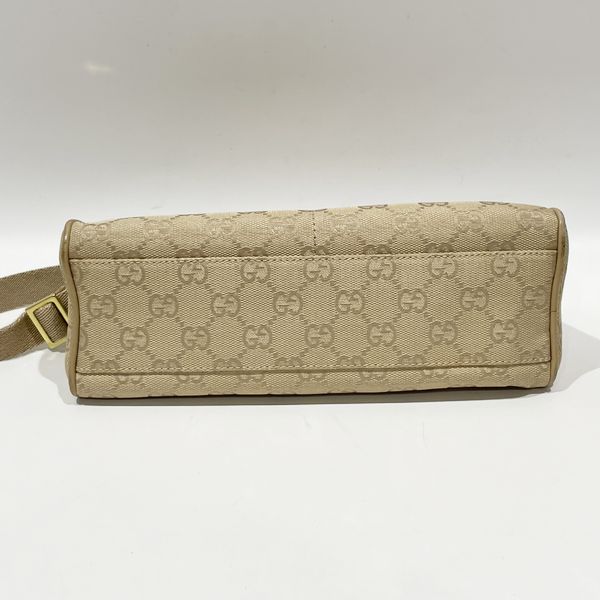 GUCCI(グッチ) ハーフムーン ポーチ 肩掛け ワンショルダー 90781 ショルダーバッグ GGキャンバス 【中古B】20231125