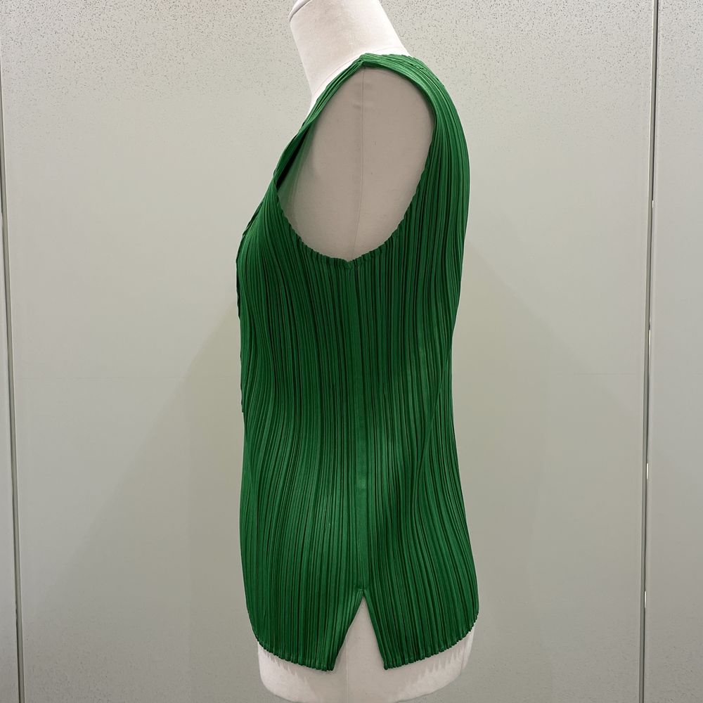 PLEATS PLEASE Issey Miyake Sleeveless Pleated Tank Top Button Size 3 PP63-JK101 Cut and Sewn Polyester Women's [Used AB] 20240302