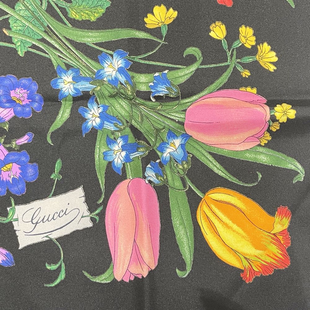 中古AB/使用感小】GUCCI グッチ 87cm×87cm フローラ 花柄 蜂 蝶 レディース スカーフ ブラック20458446