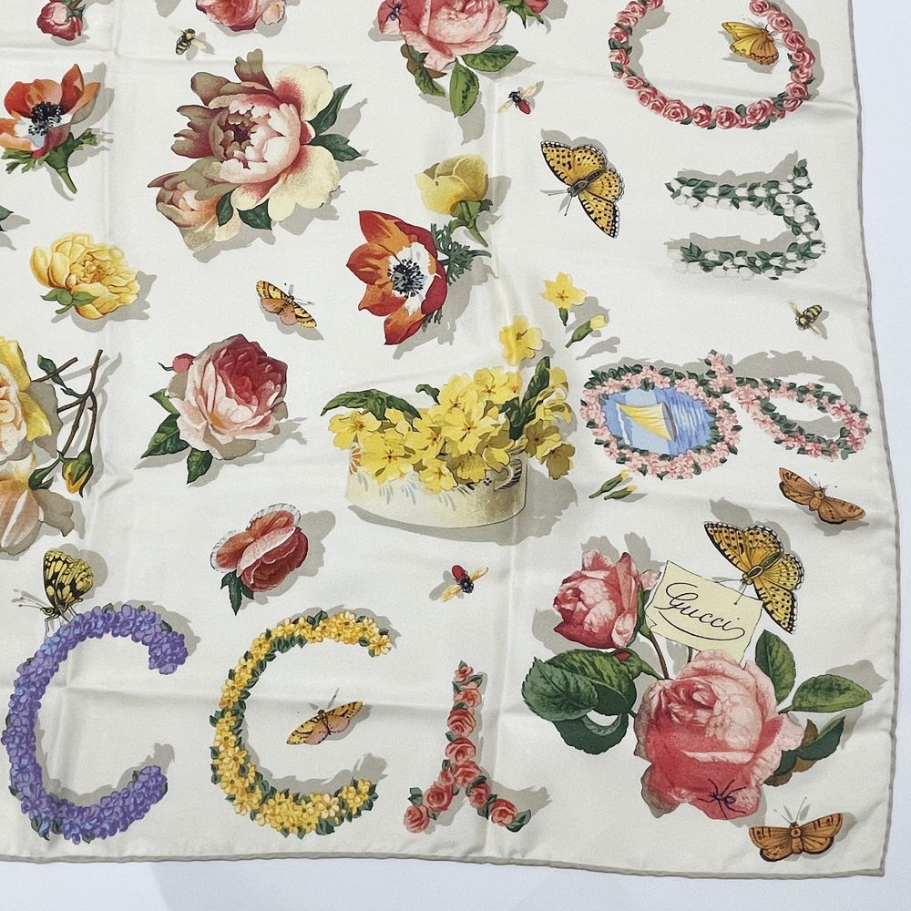 中古AB/使用感小】GUCCI グッチ シルク100％ 85cm×86cm フローラル 花柄 ロゴ レディース スカーフ マルチカラー20460359