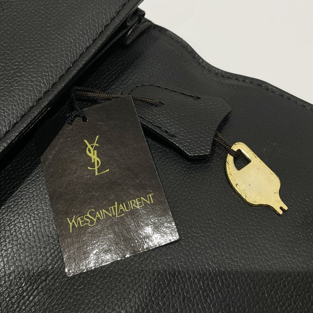 YVES SAINT LAURENT(イヴ・サンローラン) YSL ロゴプレート スクエア型 ヴィンテージ クラッチバッグ レザー レディース【中古AB】20240330