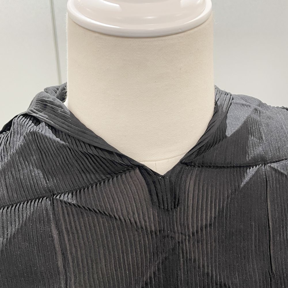 ISSEY MIYAKE(イッセイミヤケ) FETE フェット プリーツ加工 ノースリーブ サイズ2 IF84FJ763 カットソー ポリエステル レディース【中古AB】20240421