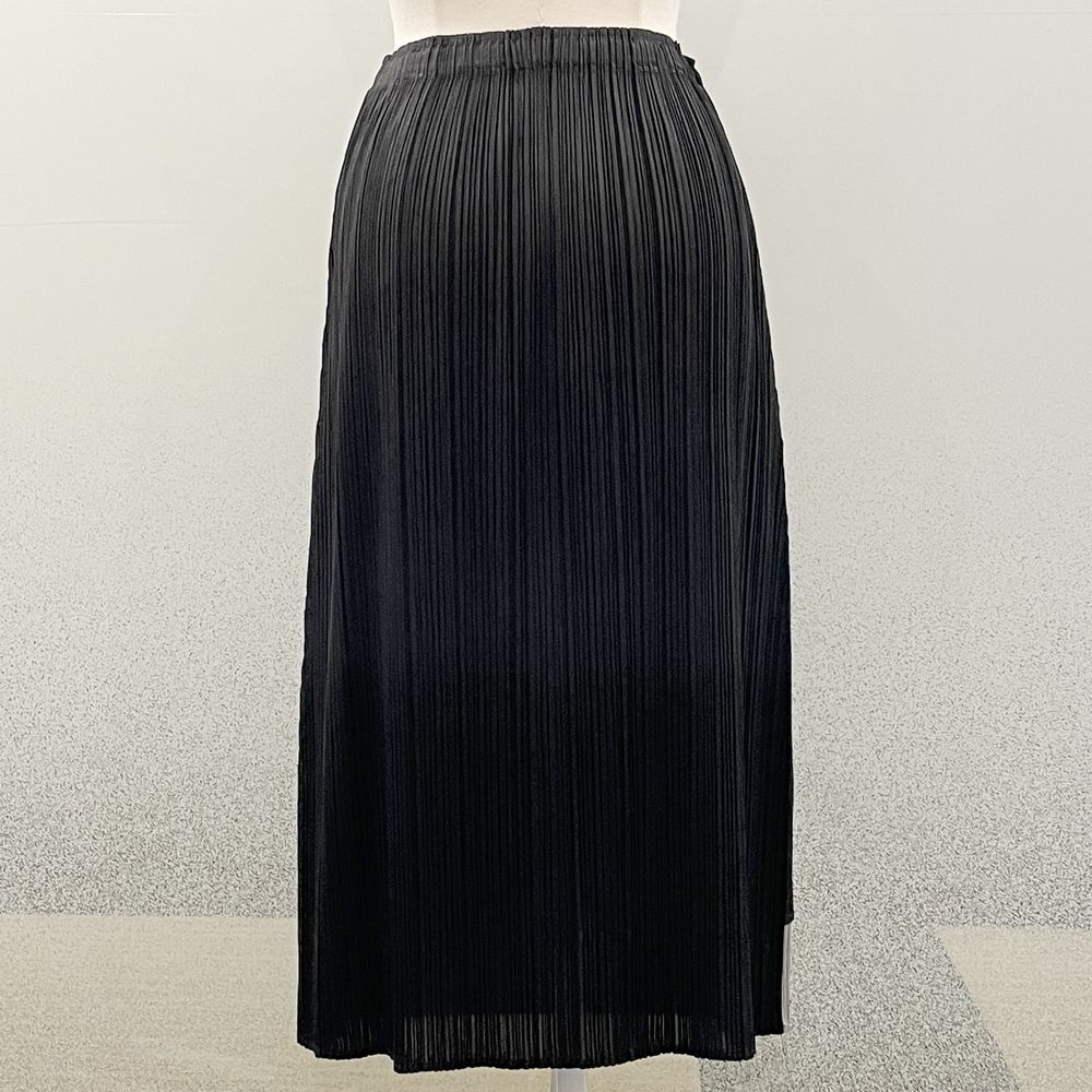 PLEATS PLEASE(プリーツプリーズ) イッセイミヤケ プリーツ加工 ドット カッティング サイズ1 PP51-JG566 ロングスカート ポリエステル レディース【中古AB】20240417