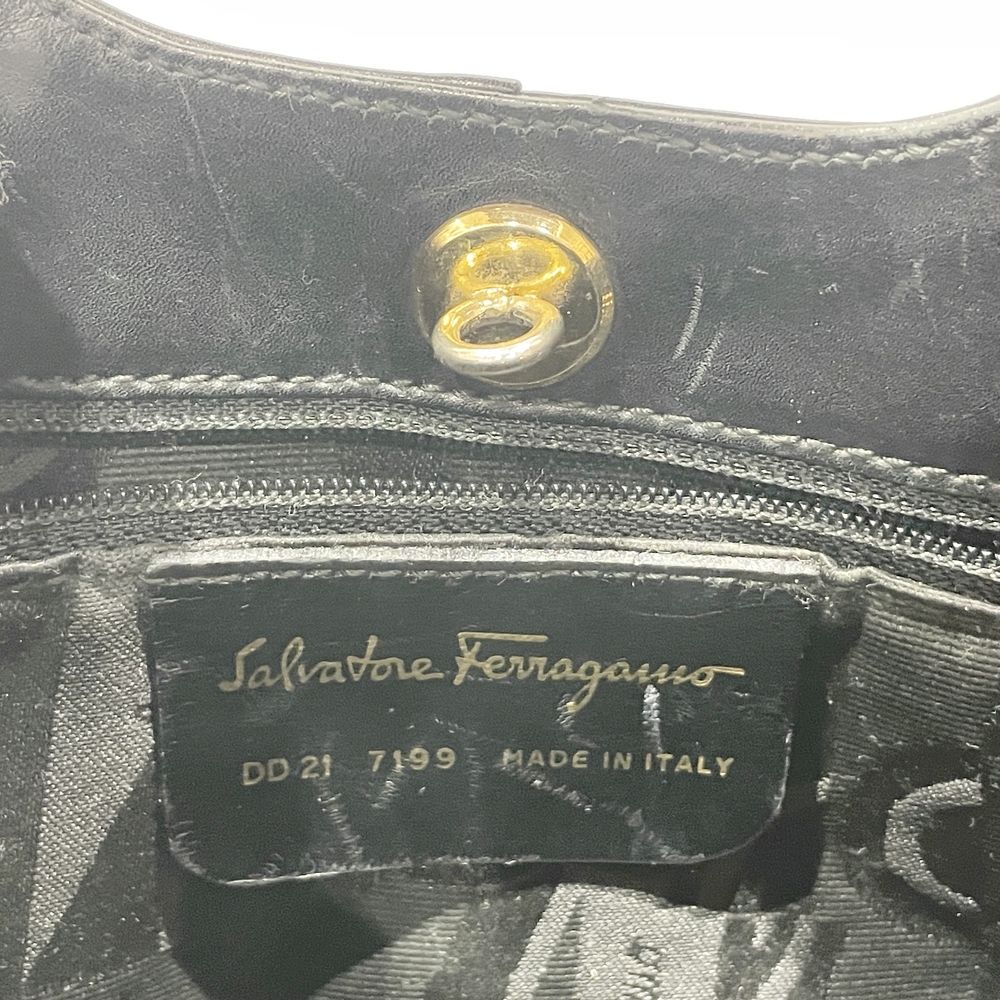 Salvatore Ferragamo(サルヴァトーレフェラガモ) デカステッチ ミニ 2WAY DD21 7199 ハンドバッグ レザー レディース【中古B】20240414