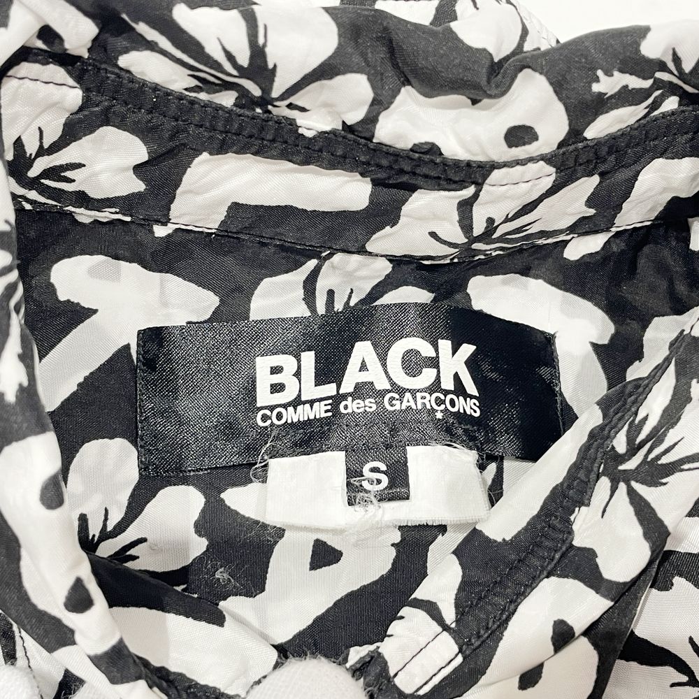 BLACK COMME des GARCONS(ブラックコムデギャルソン) 名作 ハイビスカス ローマ字 総柄 2009年物 1E-B218 半袖シャツ/キュプラ メンズ【中古AB】20240528