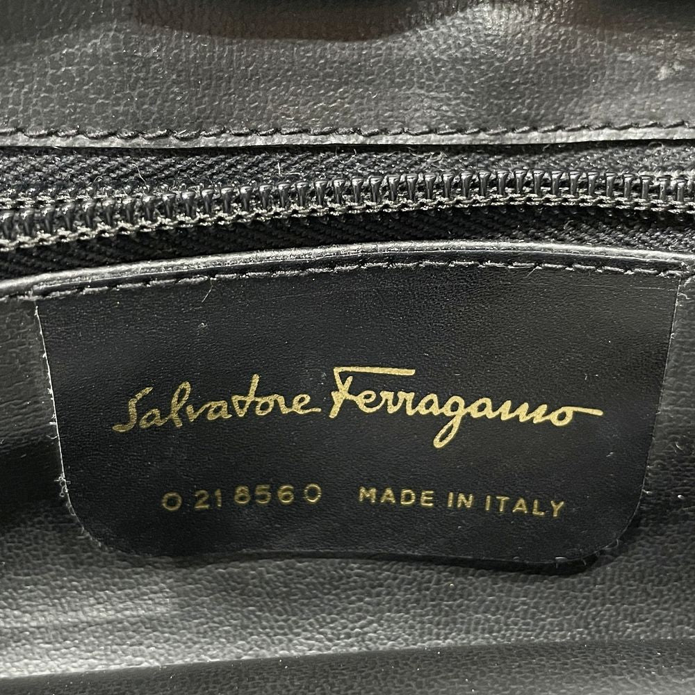 Salvatore Ferragamo(サルヴァトーレフェラガモ) 総柄 がま口タイプ 斜め掛け 2WAY O 21 8560 ショルダーバッグ レザー レディース【中古B】20240518