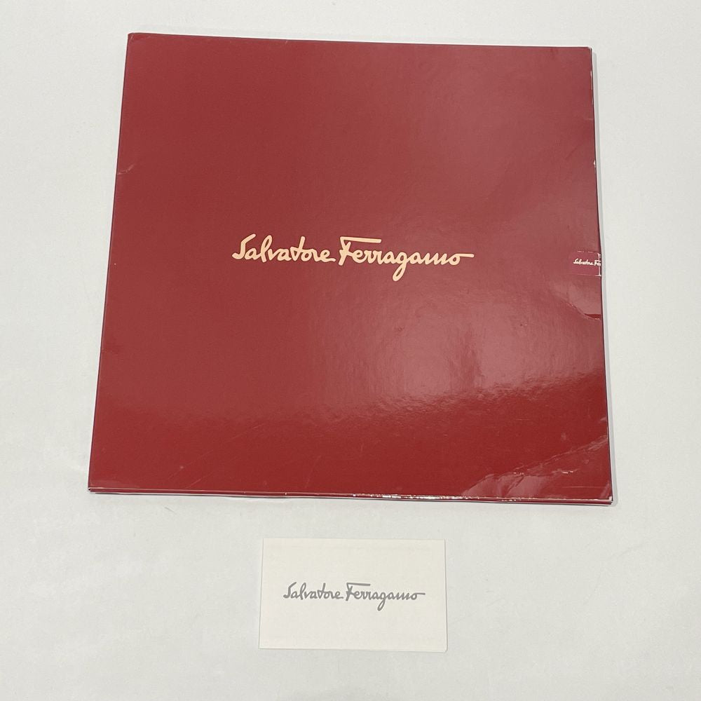 中古A/美品】Salvatore Ferragamo サルヴァトーレフェラガモ 86cm×89cm 大判 子狐 木の実 タグ付き ユニセックス スカーフ  レッド20470922