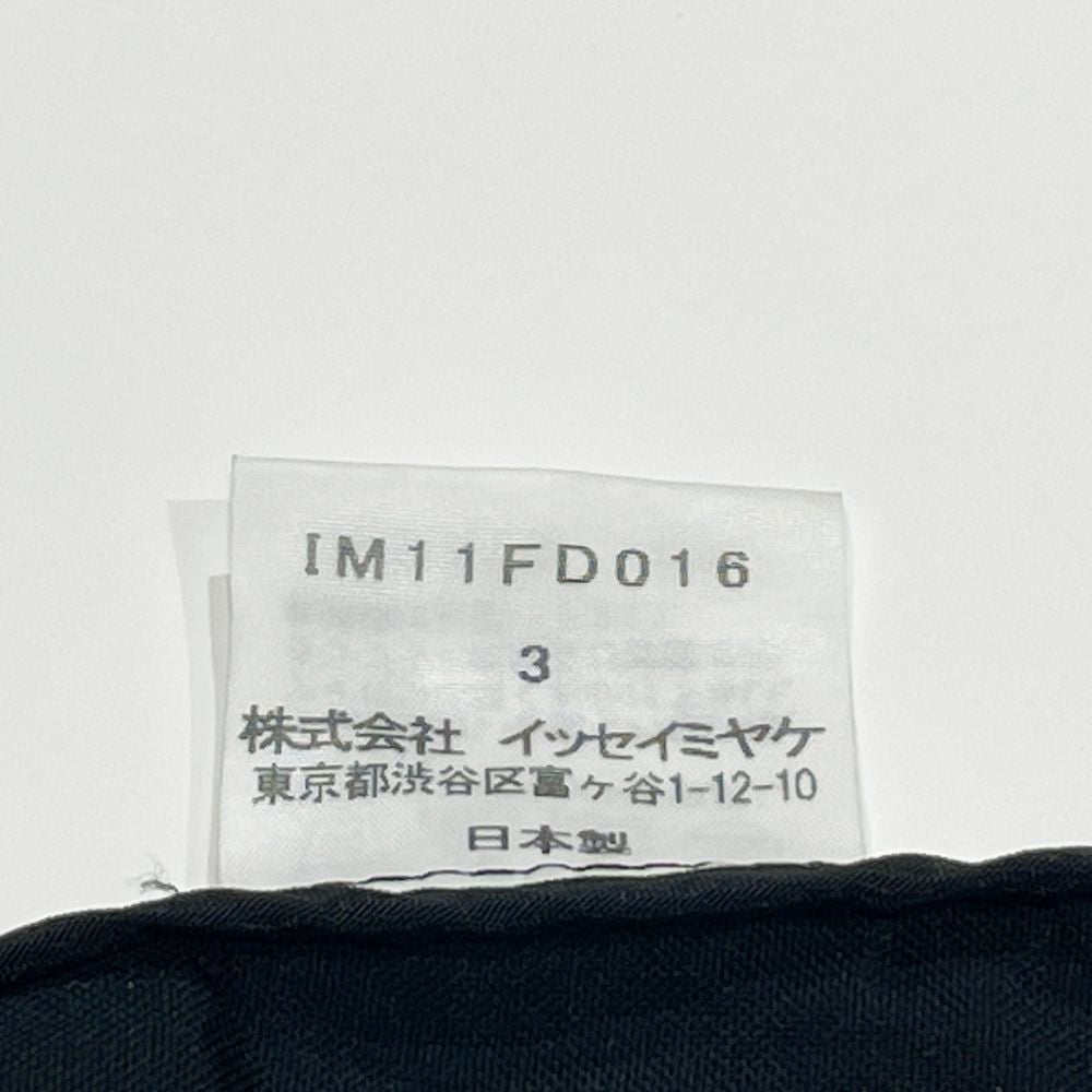 ISSEY MIYAKE(イッセイミヤケ) 袖折り返し バックボタン サイズ3 IM11FD016 テーラードジャケット ポリエステル レディース【中古B】20240611