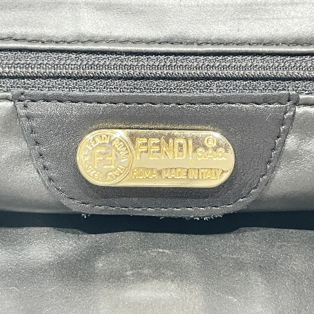 FENDI(フェンディ) FFロゴ リボン ファー 紐 編み込み 斜め掛け ヴィンテージ ショルダーバッグ レザー レディース【中古AB】20240608