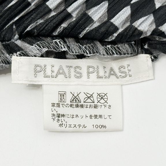 PLEATS PLEASE(プリーツプリーズ) ランダムチェック ボタンレス サイズ3 PP43-J0663 カーディガン ポリエステル レディース【中古AB】20240625