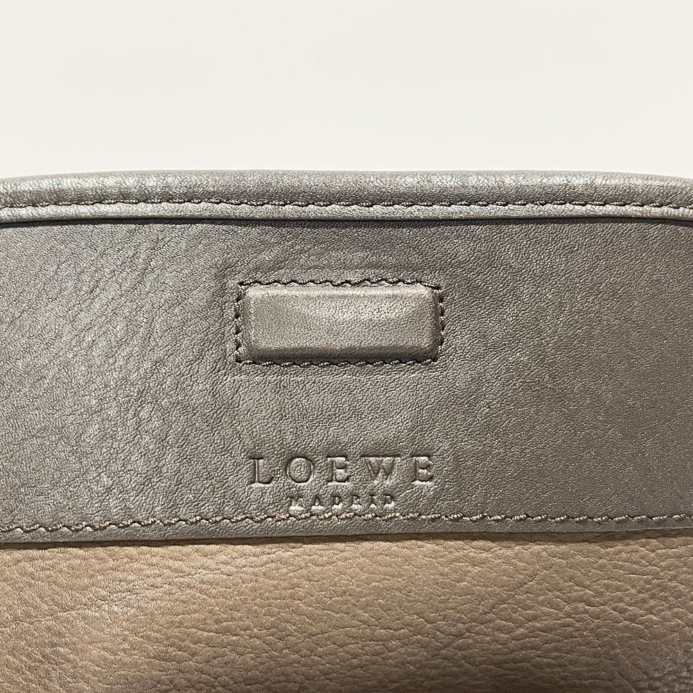 LOEWE(ロエベ) アナグラム スクエア型 ヴィンテージ 斜め掛け ショルダーバッグ スエード/レザー レディース【中古B】20240629