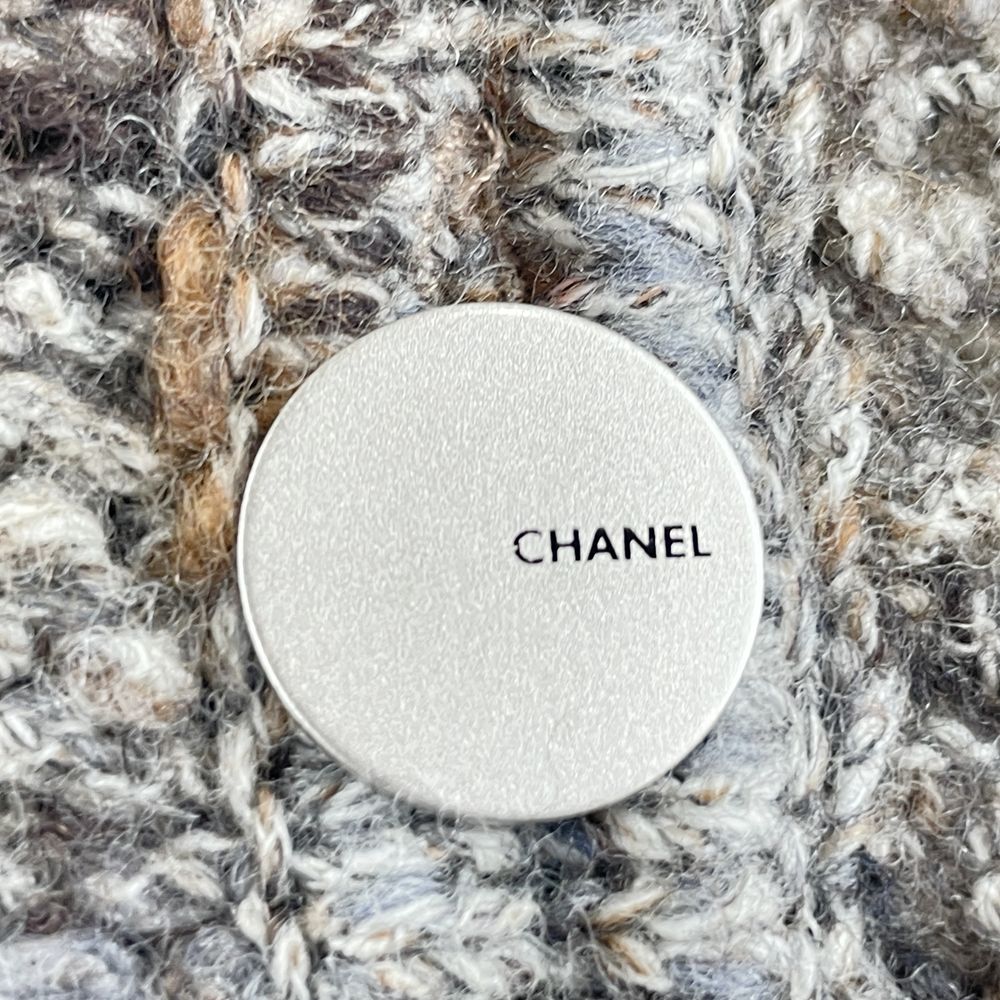 CHANEL(シャネル) 【訳アリ品】サイズS程度 ニットジャケット ノーカラー IDENTIFICATION カーディガン / レディース【中古AB】20240828