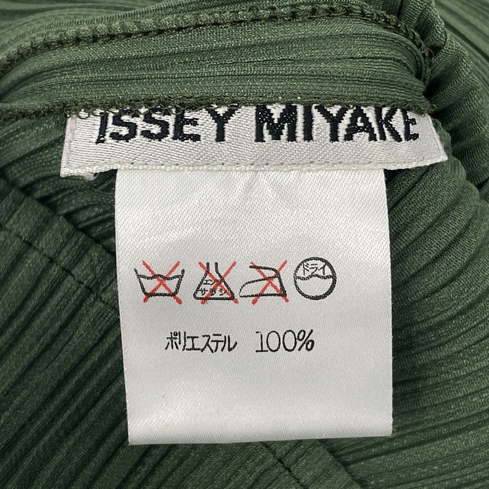 ISSEY MIYAKE(イッセイミヤケ) プリーツ加工 ハイネック 長袖 IM31-JK481 カットソー ポリエステル レディース【中古AB】20240723