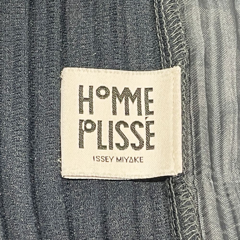 HOMME PLISSE ISSEY MIYAKE(オム プリッセ イッセイミヤケ) プリーツ加工 無地 21SS ワイド MONTHLY COLOR FEBRUARY サイズ1 HP11JF113 パンツ ポリエステル メンズ【中古B】20240817