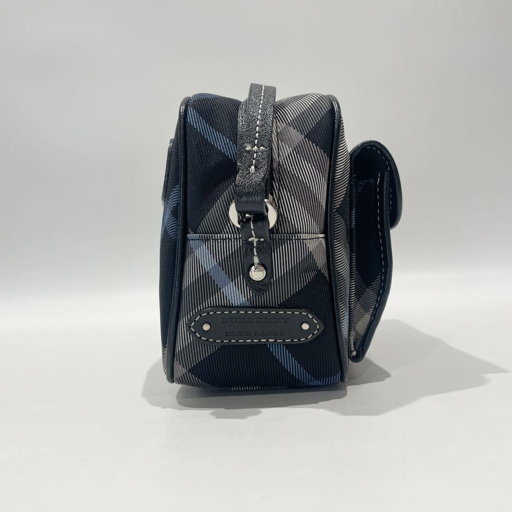 BURBERRY BLUE LABEL(バーバリーブルーレーベル) チェック 斜め掛け ショルダーバッグ キャンバス/レザー レディース【中古AB】20240824