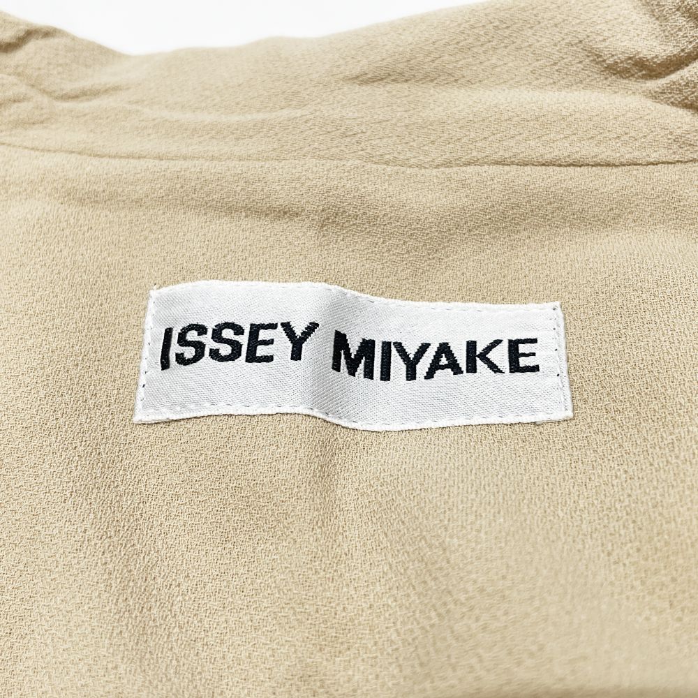 中古B/標準】ISSEY MIYAKE イッセイミヤケ ジャケット＆サルエルパンツ 2点セット オーバーサイズ サイズM ユニセックス セットアップ  IM31-FD009/IM31-FF011 ベージュ20488173