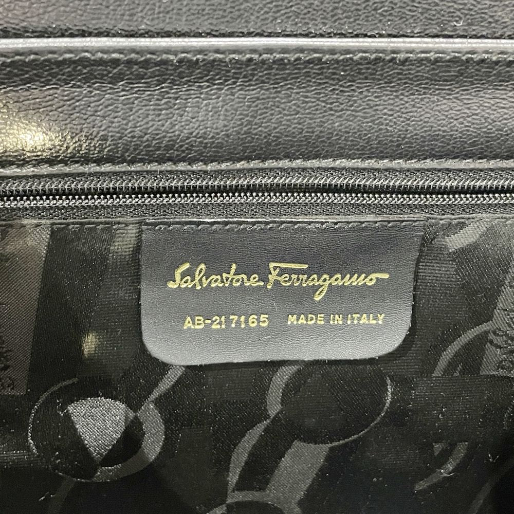 Salvatore Ferragamo(サルヴァトーレフェラガモ) ダブル ガンチーニ 肩掛け AB-217165 ショルダーバッグ レザー レディース【中古B】20240901