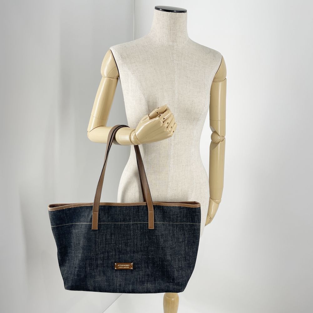 BURBERRY BLUE LABEL(バーバリーブルーレーベル) ロゴ プレート 内部花柄 トートバッグ デニム/レザー レディース【中古B】20240903