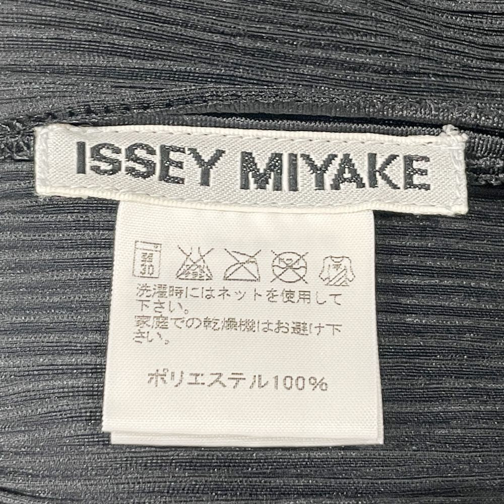 ISSEY MIYAKE(イッセイミヤケ) プリーツ加工 フロントボタン ねじねじ サイズ3 IM22FJ805 カットソー ポリエステル レディース【中古AB】20240918