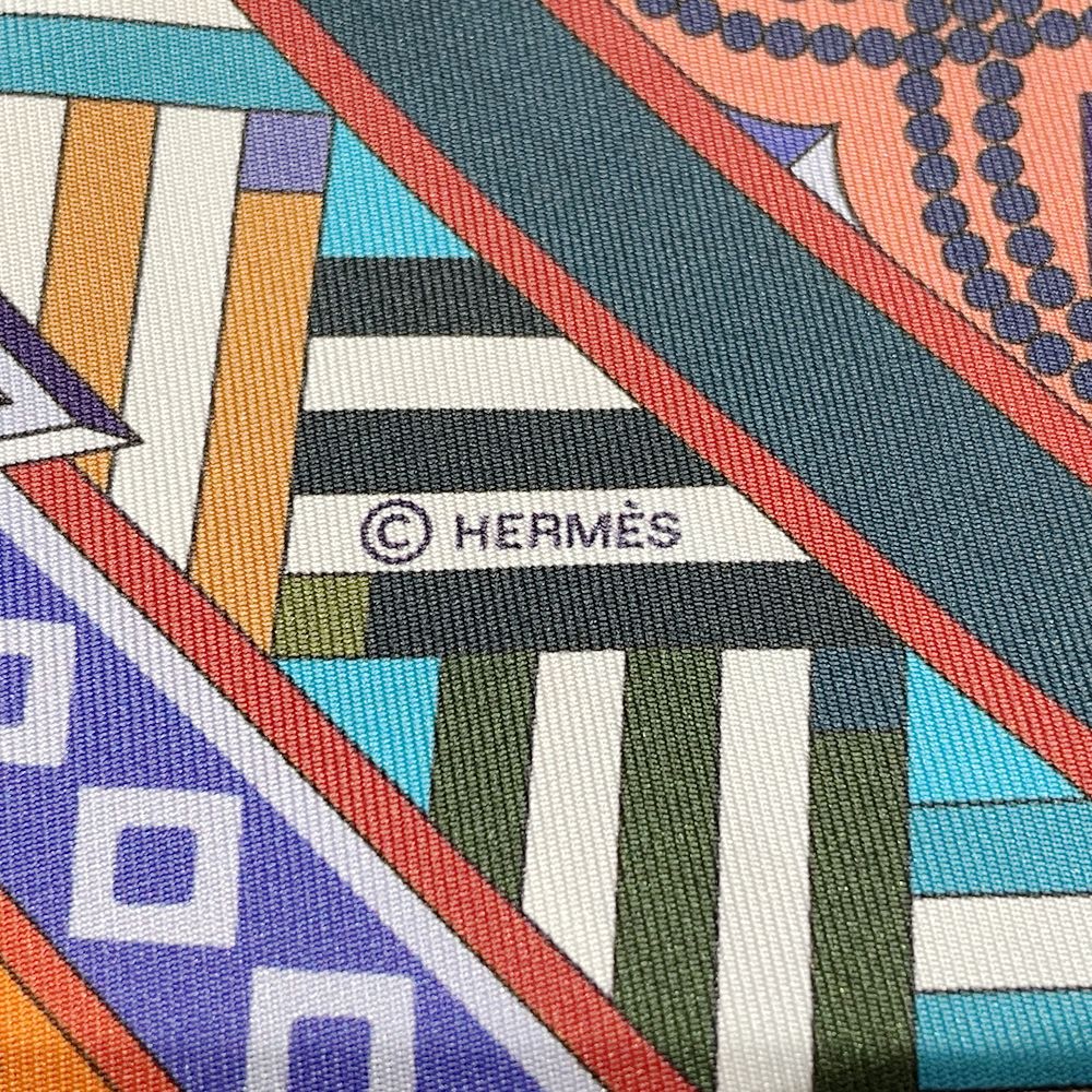 HERMES(エルメス) マキシツイリー Colliers et Chiens 首輪と犬 ストール スカーフ ショール シルク ユニセックス【中古A】20241024