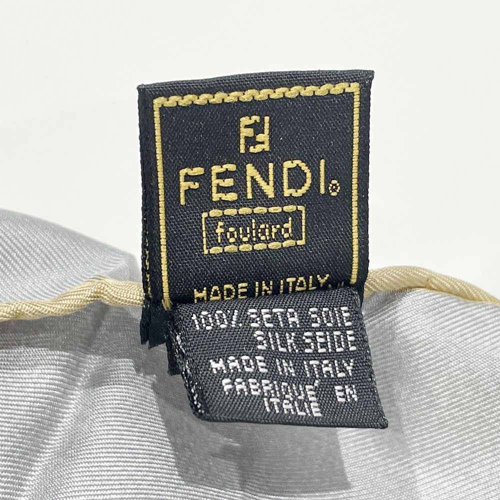 FENDI(フェンディ) 89cm×85cm ズッカ ロゴ バッグ 小物 香水 雑貨柄 ヴィンテージ スカーフ シルク ユニセックス【中古A】20241031