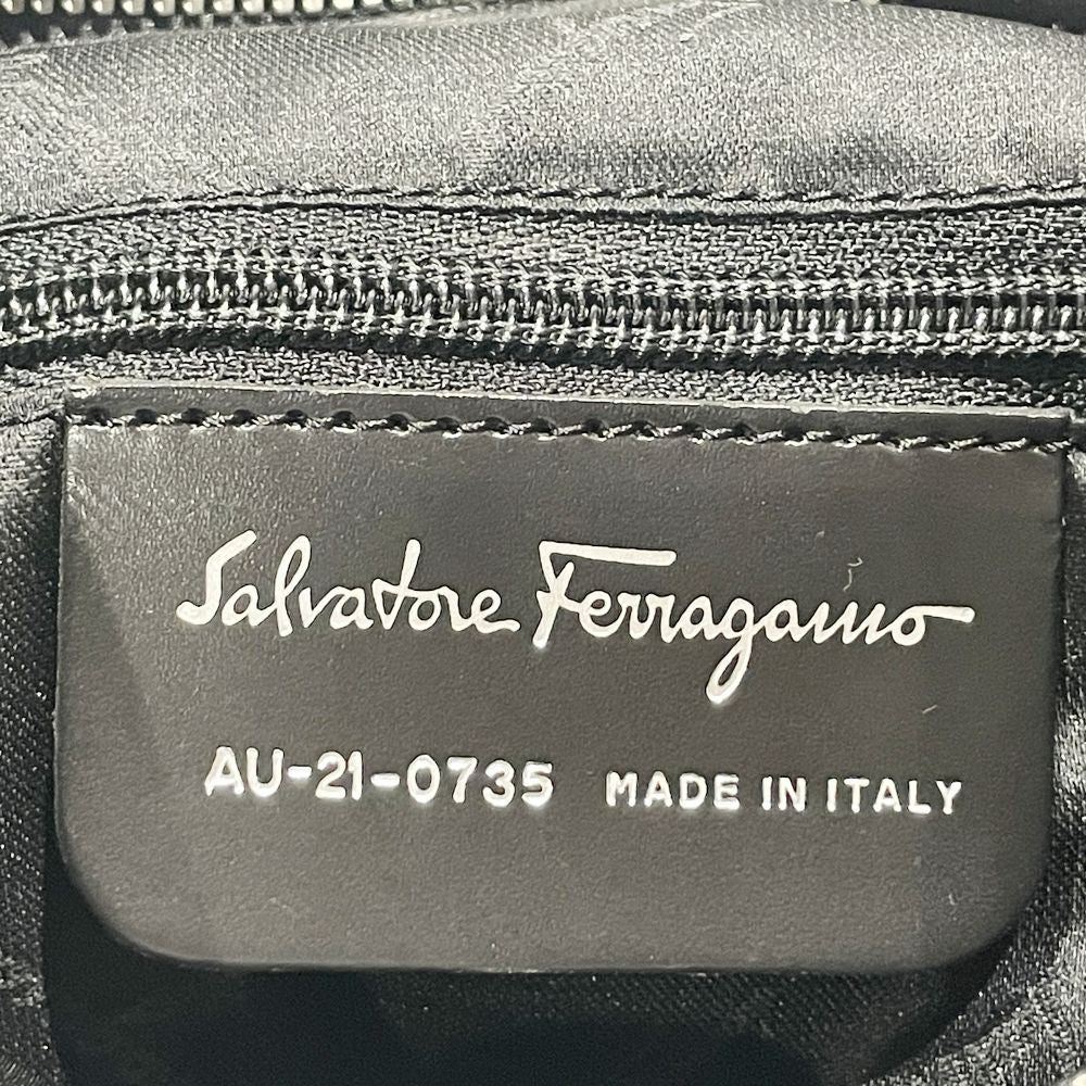 Salvatore Ferragamo(サルヴァトーレフェラガモ) ガンチーニ 肩掛け AU-21-0735 ショルダーバッグ ナイロン/レザー レディース【中古AB】20241019