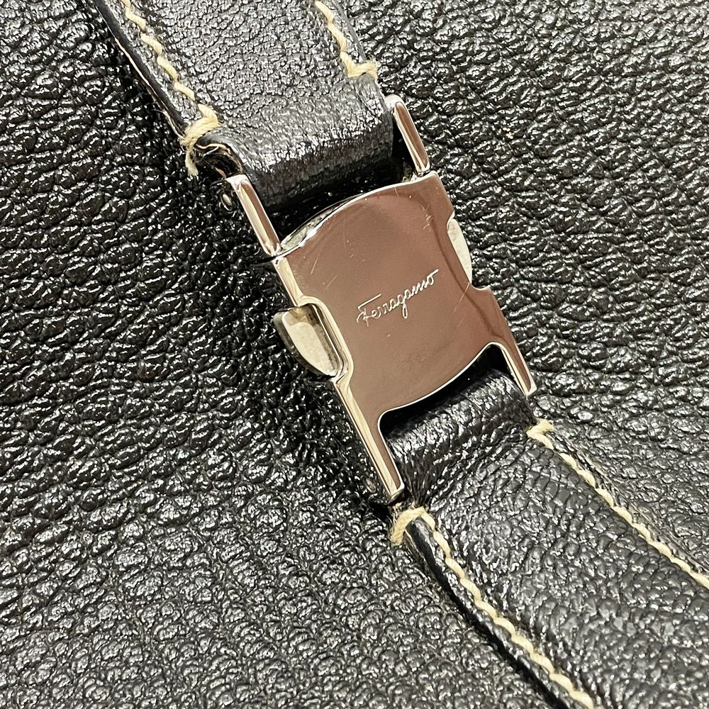 Salvatore Ferragamo(サルヴァトーレフェラガモ) ヴァラ 肩掛け AU-21 0737 ショルダーバッグ レザー レディース【中古AB】20241102