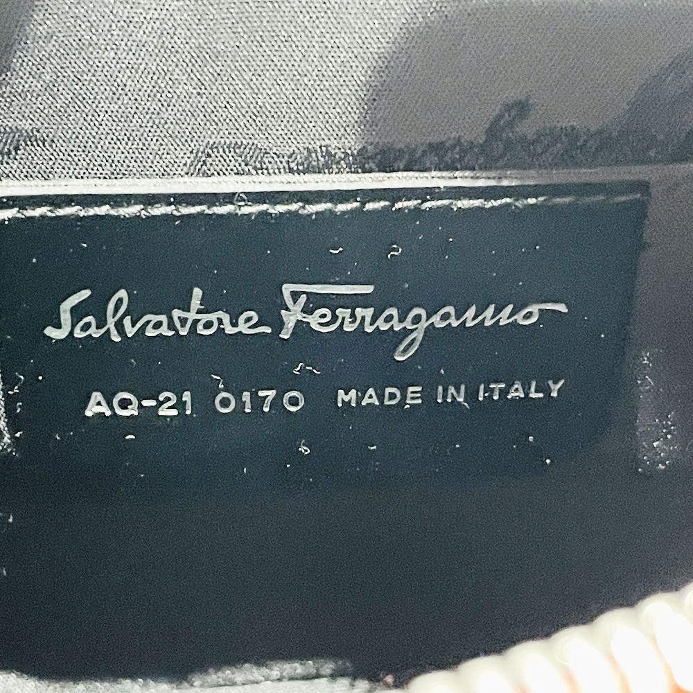 Salvatore Ferragamo(サルヴァトーレフェラガモ) サイド ガンチーニ ワンショルダー バイカラー AQ-21 0170 ショルダーバッグ レザー レディース【中古AB】20241225