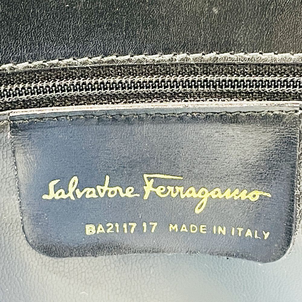 Salvatore Ferragamo(サルヴァトーレフェラガモ) サイド ガンチーニ 2WAY BA2117 17 ハンドバッグ レザー レディース【中古B】20241225