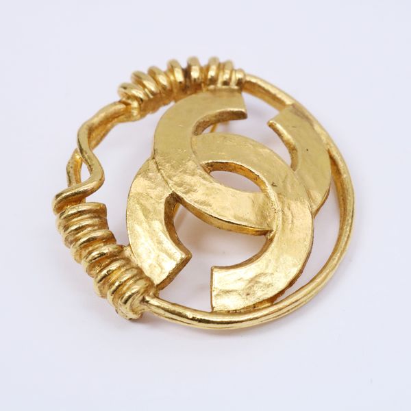 CHANEL Coco Mark Round 94P Vintage Brooch GP Ladies [Used AB] 20220928