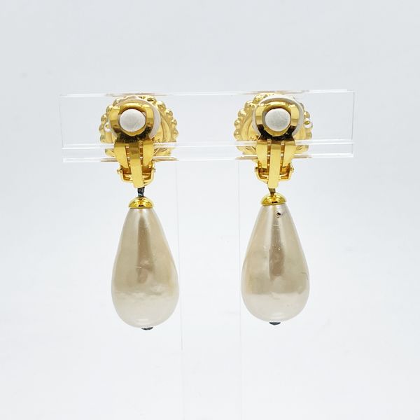 CHANEL Clover Swing 2 5 Vintage Earrings GP/Fake Pearl Women's [Used AB] 20230330