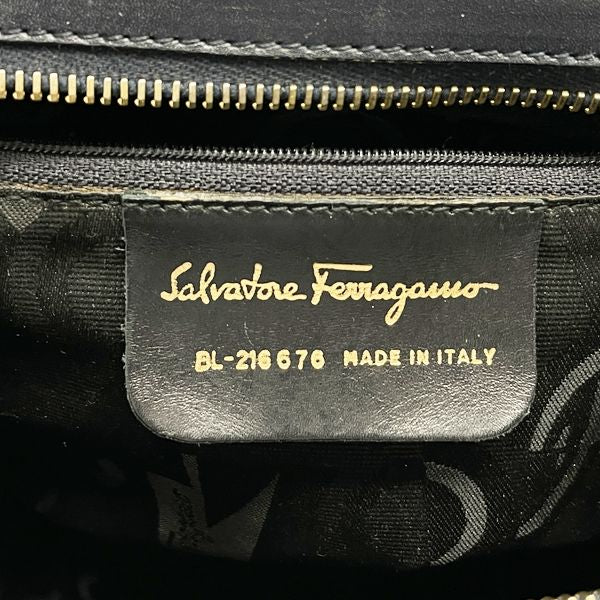 Salvatore Ferragamo (Salvatore Ferragamo) Vara Ribbon Vintage Shoulder Bag Leather Women's [Used B] 20231102