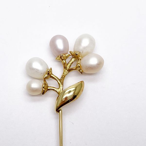 MIKIMOTO Leaf Motif 5P Pearl Approx. 4.9mm Brooch K18 Yellow Gold Women's [Used B] 20240216