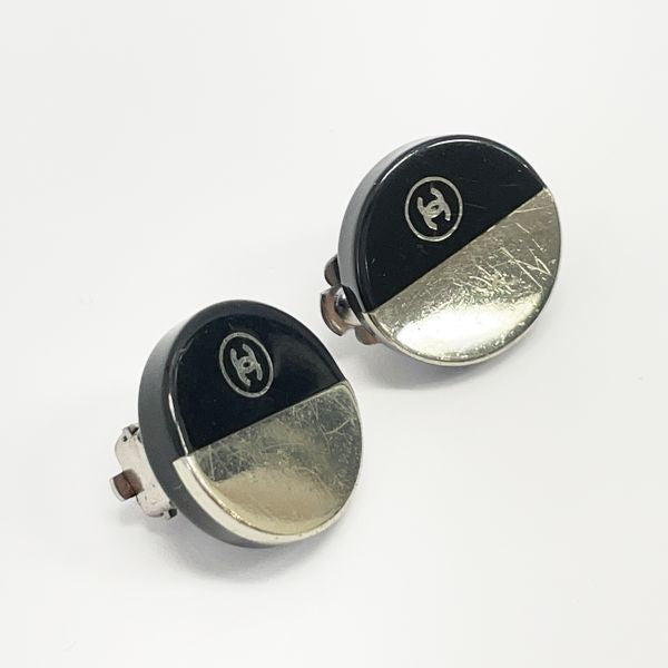 CHANEL Vintage Coco Mark Round Bicolor 00A Plastic Metal Women's Earrings Black x Silver [Used B/Standard] 20416291