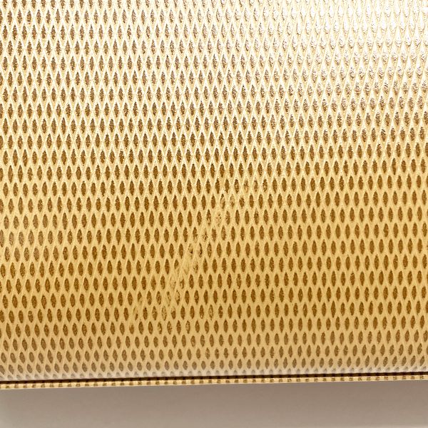 YVES SAINT LAURENT(イヴ・サンローラン) ロゴ プレート 型押し 台形 ヴィンテージ ショルダーバッグ レザー レディース【中古AB】20230721