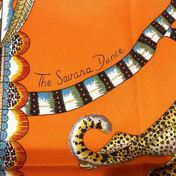【中古A/美品】HERMES エルメス カレ70 The Savana Dance サバンナのダンス 動物 アニマル レディース スカーフ オレンジ系  
 20419886