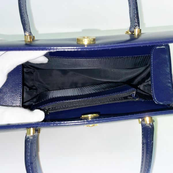 ジャンニ・ヴェルサーチ Gianni Versace クイルマーク サンバースト 肩掛け ショルダーバッグ ショルダーバッグ オーストリッチ ホワイト系×ゴールド金具
