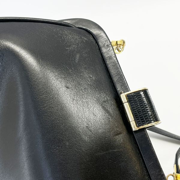 Salvatore Ferragamo (Salvatore Ferragamo) Clasp embossed diagonal vintage shoulder bag leather ladies [Used B] 20230810