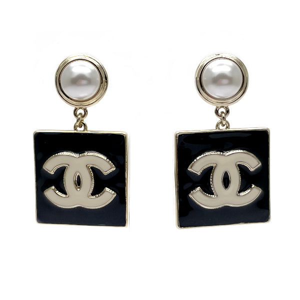CHANEL Earrings CC Pink Heart COCO Swing 05 Gold GP authentic