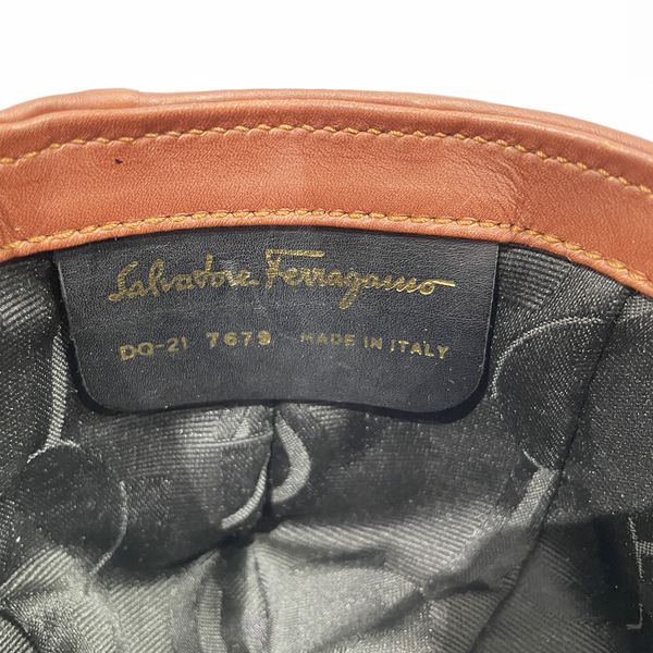 Salvatore Ferragamo(サルヴァトーレフェラガモ) どんぐり 斜め掛け ヴィンテージ ショルダーバッグ レザー レディース【中古AB】20230920