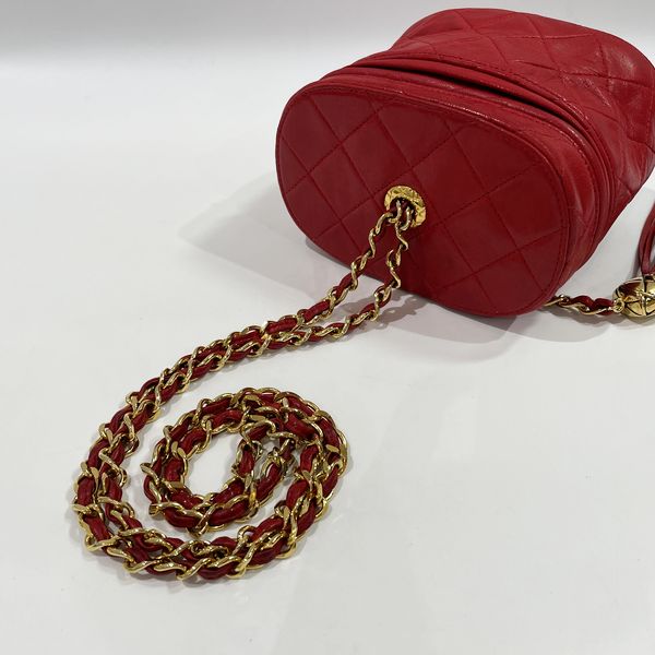 Chanel quilted mini crossbody bag hot sale