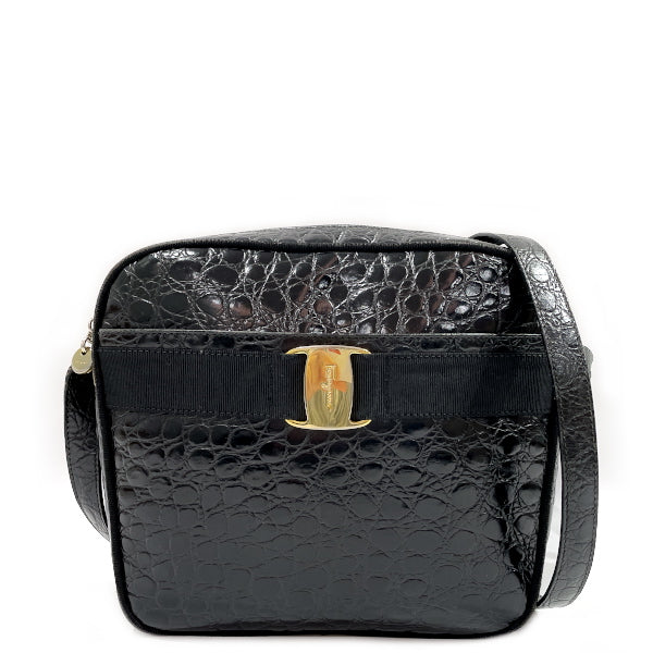 Salvatore Ferragamo Vintage Vara Embossed Crossbody Ladies Shoulder Bag Black [Used B/Standard] 20431168