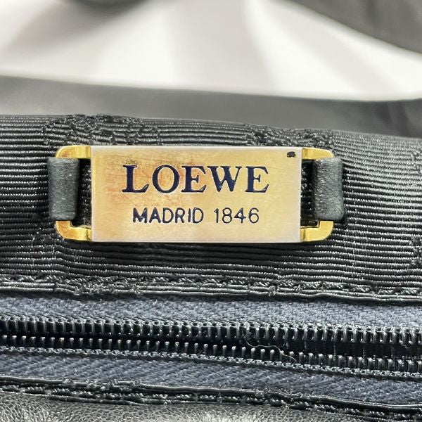 LOEWE ロエベ ヴィンテージ アナグラム ナッパ 巾着 斜め掛け レディース ショルダーバッグ ブラック 【中古B/標準】 20434805