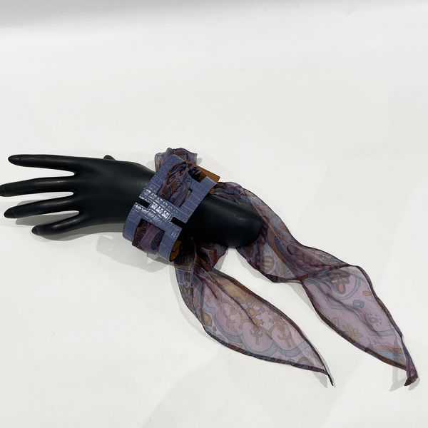 HERMES Bracelet Petit Ash Crocodile Muslin Silk Scarf Lavender Leather Bangle / [Used A] 20231217