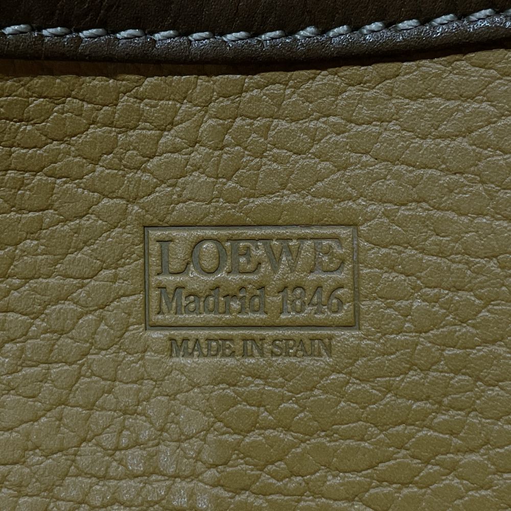 LOEWE(ロエベ) アナグラム ヴィンテージ 斜め掛け ショルダーバッグ レザー レディース【中古B】20240128